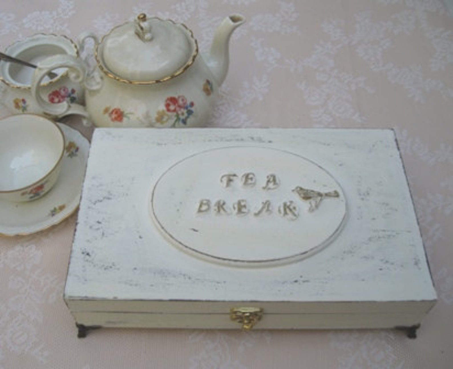 Cream Tea Box / Shabby Chic / Tea Bag Box / Tea Cabinet, Wooden Tea Box ...