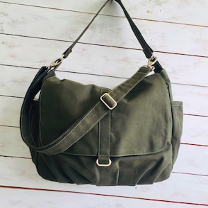 Armégrön - nylon cordura axelväska, Stor skötväska, Present till henne Axelväska, nr 18 DANIEL - reserverad för Shekar