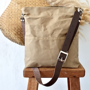 Messenger Hobo Tote Bag, Canvas Bucket Bag with Pocket Leather strap Messenger tote , Waxed Canvas Leather strap Canvas Tote, Gift for Her Khaki (D.Brown)