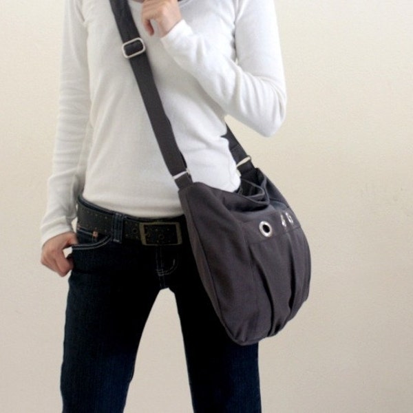 Petit sac à bandoulière gris Messenger, sac messager végétalien résistant à l'eau pour femmes, cadeau pour elle - no.16 DENISE