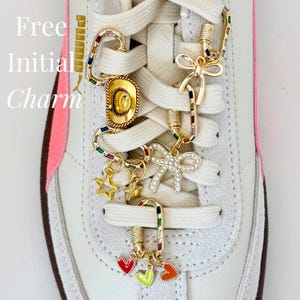 Charm de lazo para zapatillas, charm para cordones, charm dorado con inicial, charm personalizado, sombrero de vaquero, charm de lazo para mujer, corazones y estrellas dorados