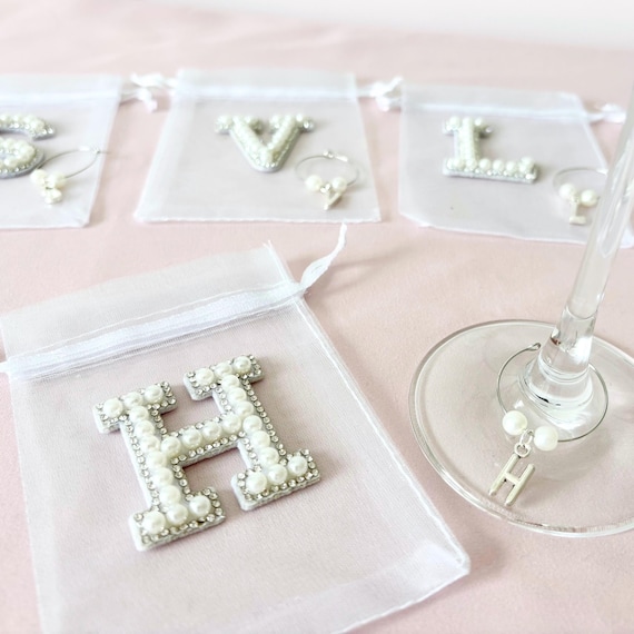 Personalized Bridesmaid Wine Charm Accent for Wedding Party Present Bridal Shower Favor Custom gift bag with wedding favor pearl Design