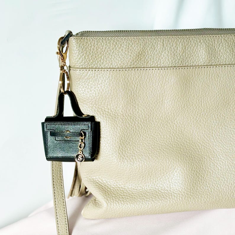Mini purse bag charm for handbag faux leather keychain personalized charm tiny purse airpod case cute bag clip coin purse keychain for keys