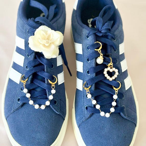 Bridal Sneaker Decor Pearl Chain White Flower Shoe Accent Wedding Lace Ivory Organza Ribbon Trim Bride Gift Wedding Set Pearl Design Shoe