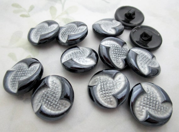 18mm buttons B137 Black Buttons
