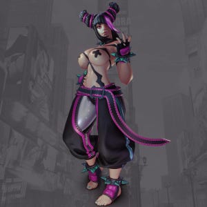 Könnte beinhalten: Eine weibliche Figur mit schwarzen Haaren und pinkfarbenen Strähnen, die ein schwarzes und pinkfarbenes Outfit mit Gürtel und Spikeschuhen trägt. Sie hat ein Kreuz auf der Brust und posiert mit erhobenem Arm.
