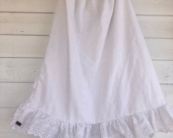 Women Medium-Large white Eyelet Lace Petticoat, Slip, skirt, Over Skirt, half slip, skirt, cotton slip, cotton skirt, white skirt, petticoat