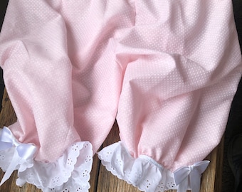 Small to Medium Women Pink Polka Dot Bloomers, eyelet lace bloomers, shorts, knickers, cottagecore, mori, grandmacore, bows, lingerie