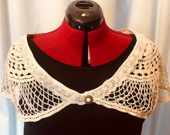 Cream Web Lace Collar, Bertha style Collar, crochet collar, crochet lace collar, shirt collar, detachable collar, dress collar, collar