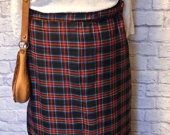 Long Red Plaid skirt, Medium to Large, red plaid skirt, tartan, plaid skirt, cotton skirt, fall skirt, winter skirt, academia, pockets