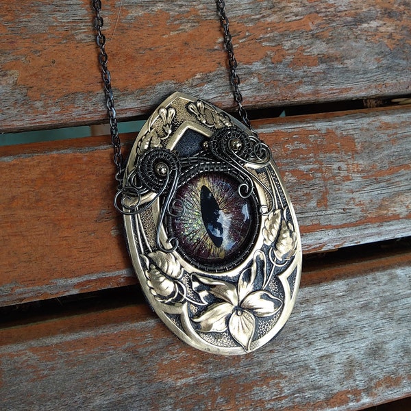 Gothic Steampunk Art Noveau Eye Pendant