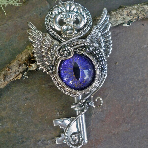 Gothic Steampunk Victorian Schlüssel Auge Anhänger mit Flügeln