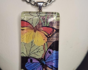 BUTTERFLY Glass Pendant Necklace