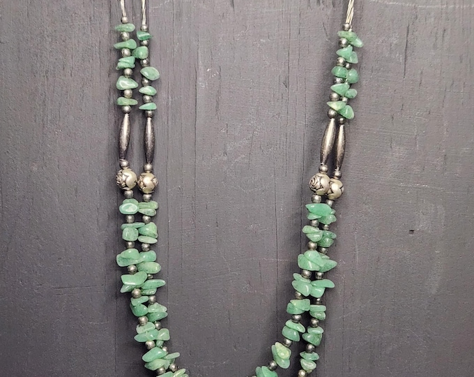 Southwest Vintage JADE beaded Necklace