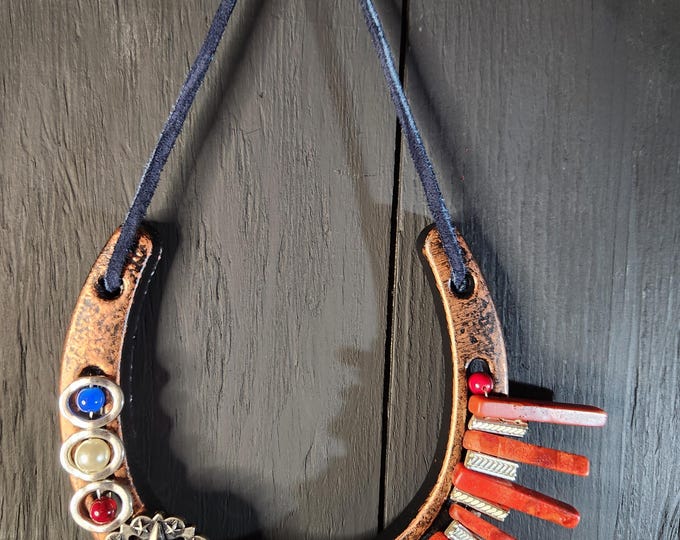 Waving USA FLAG Patriotic LUCKY Horseshoe