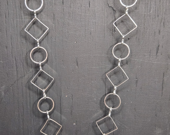 Circle and Diamond Link Silver Necklace