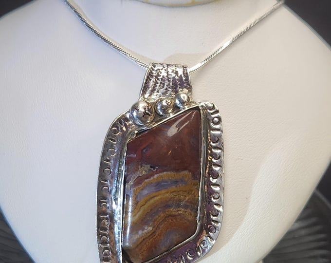 HANDMADE Agate Silver Necklace