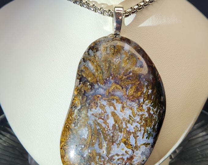 HANDMADE Plume Agate Silver Necklace