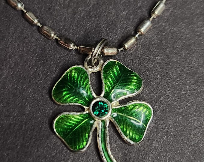 LUCKY Clover Bracelet