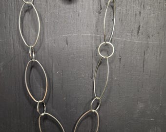 Oval and Circle Link Silver Necklace