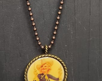 Vintage COWGIRL Duel Pistol Necklace