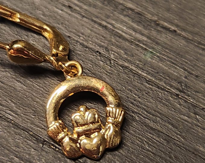 Claddagh Gold Earrings