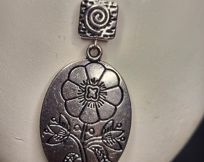 2 Tiered Silver Flower Swirly Necklace