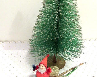 Oh Christmas Tree!  Huge 14" Vintage Bottle Brush Table Top Tree