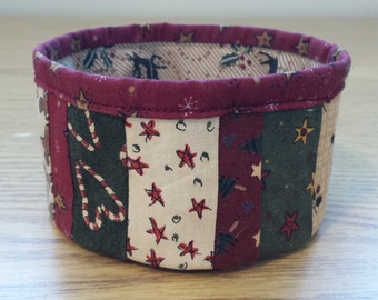 Quilted Fabric Bowl  (XBL31) Christmas