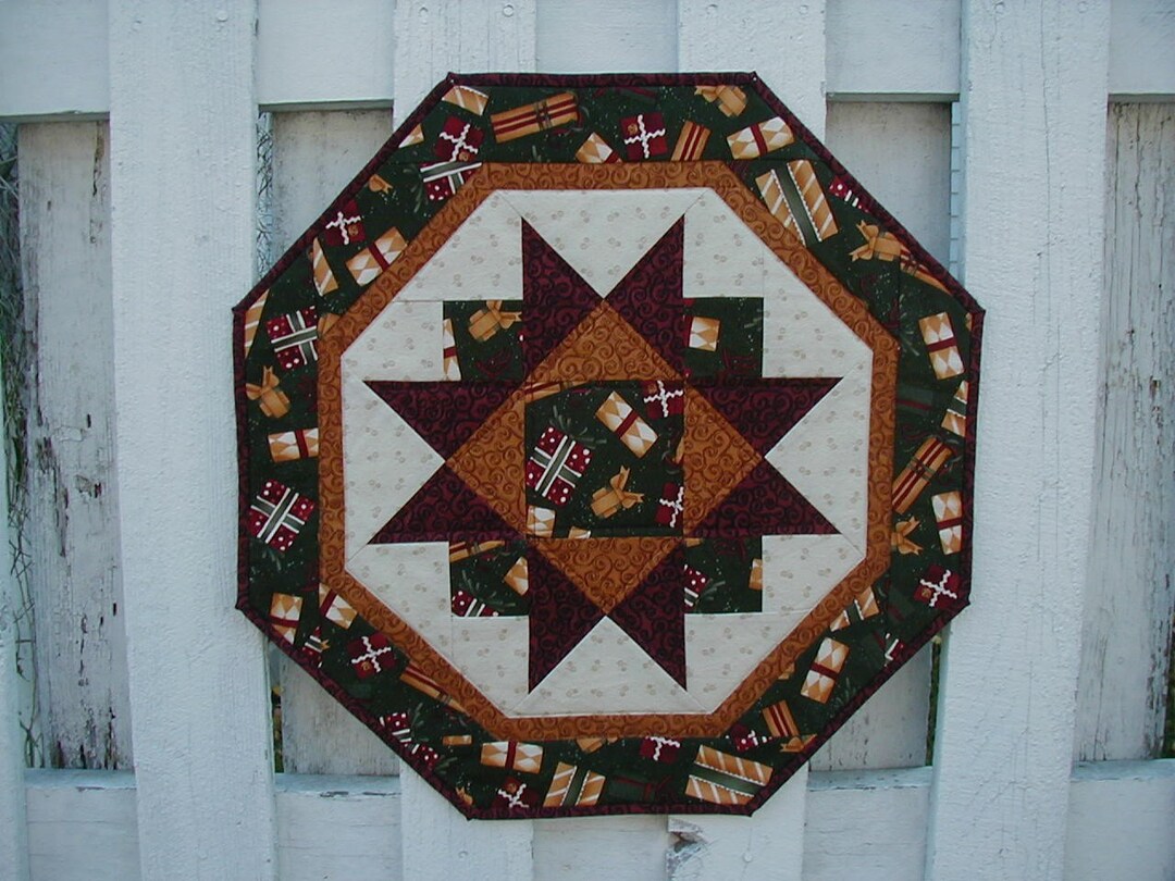 Quilted Star Table Topper (XTT03) Christmas - Etsy