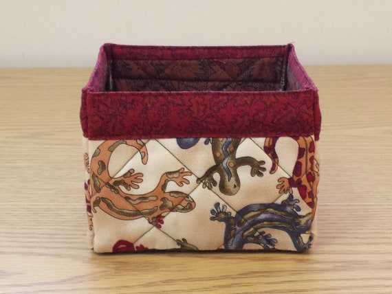 Quilted Fabric Box (UNBX04) Lizards