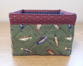 Quilted Fabric Box (UNBX23) Fish