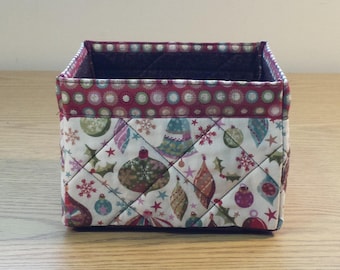 Quilted Fabric Box (XBX07) Christmas Ornaments