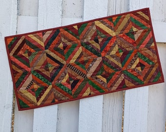 Quilted Table Runner (UNTR25) Rustic Colors