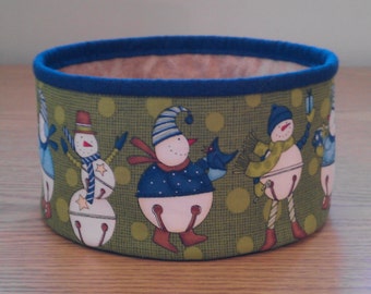 Quilted Fabric Bowl (XBL17) Jingle bell Snowmen