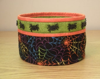 Quilted Fabric Bowl (HBL05) Spiders and Spider Webs