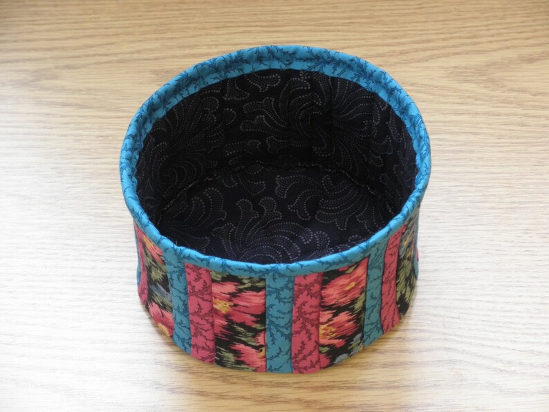 Quilted Fabric Bowl EDBL10 Wild Roses image 2