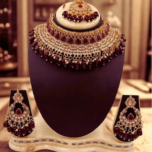 SAAVAN.LONDON | Deep Maroon Kundan Bridal Necklace Set with Earrings & Maang Tikka | Gold-Plated Choker Set | Indian Wedding Jewellery