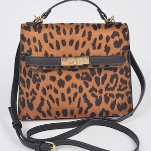 Very Glam Leopard Printed Clutch