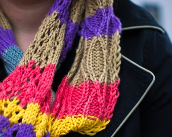 Wibbly Wobbly Timey Wimey Infinity Scarf, a Doctor Who-inspired knitting pattern