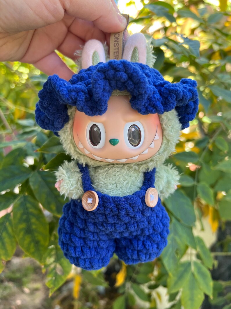 Labubu Outfits Blauw