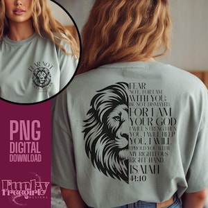 Może przedstawiać: Jasnoszara koszulka z czarnym motywem lwa i tekstem. Przód koszulki ma grafikę lwa i słowa "FEAR NOT" i "FOREVER WARRIOR". Tył koszulki ma grafikę lwa i werset biblijny Izajasza 41:10.