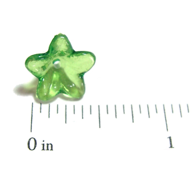 14mm Acrylic flower beads in Green 50pcs image 3