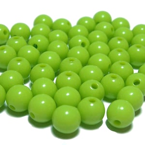 8mm Smooth Round Acrylic Beads in Key Lime 50 beads