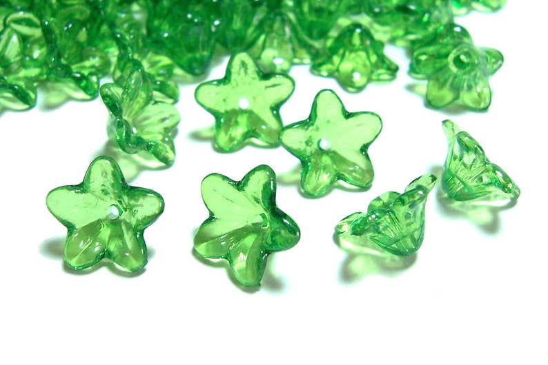 14mm Acrylic flower beads in Green 50pcs image 1