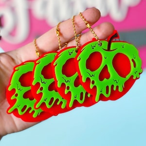 毒リンゴキーホルダーレーザーカットファイル、ハロウィーンSVG（デジタルファイル）