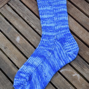 Slippery When Wet Sock Pattern image 2