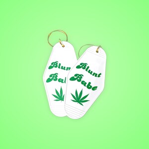 Blunt Babe Motel Keychain- Green/White
