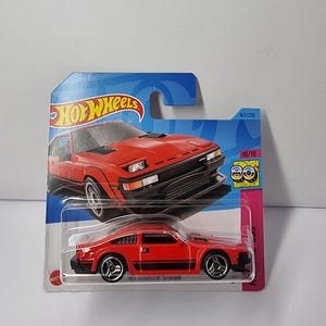 Hot Wheels linha principal 82' TOYOTA SUPRA VERMELHO