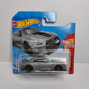Hot Wheels '17 Nissan GT-R (R35) - Gray